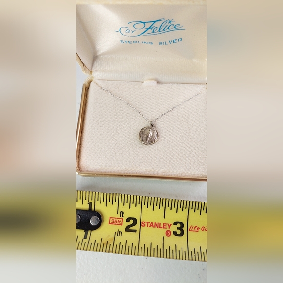 Vtg Sterling Silver Mary Religious Medallion Necklace NEVER WORN NOS Felice w/Bx - Picture 6 of 16